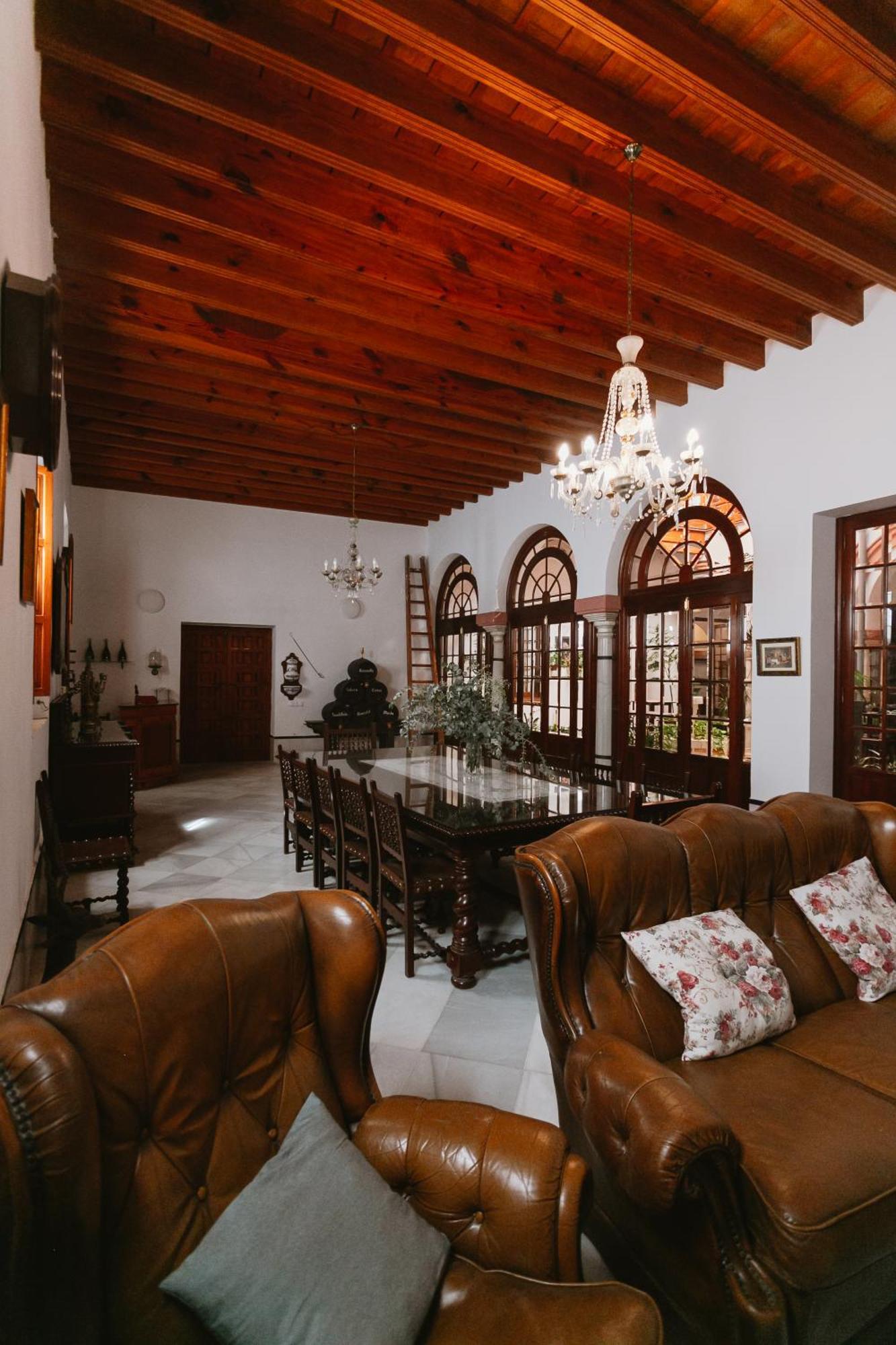 Komodo Casa Maravillas Rooms Sevilla Buitenkant foto