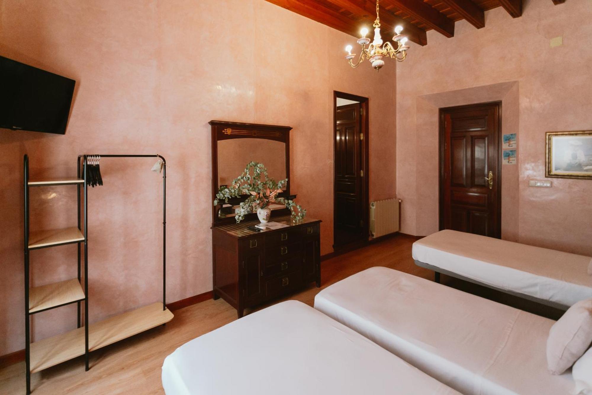 Komodo Casa Maravillas Rooms Sevilla Buitenkant foto